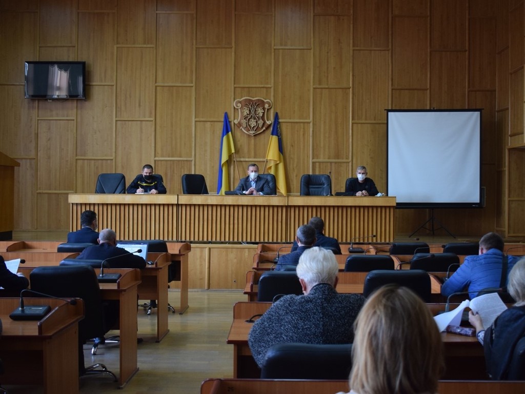 В Ужгороді відбулося позапланове засідання міської комісії з питань ТЕБ та НС під головуванням міського голови Богдана Андріїва