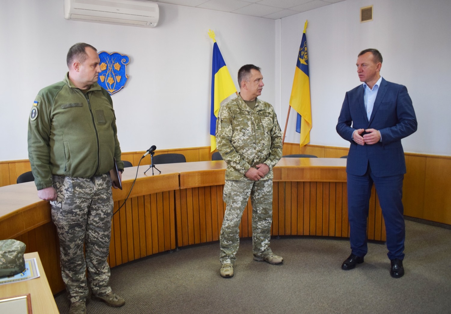 Учителів з ужгородських шкіл відзначило командування військ оперативного командування «Захід»
