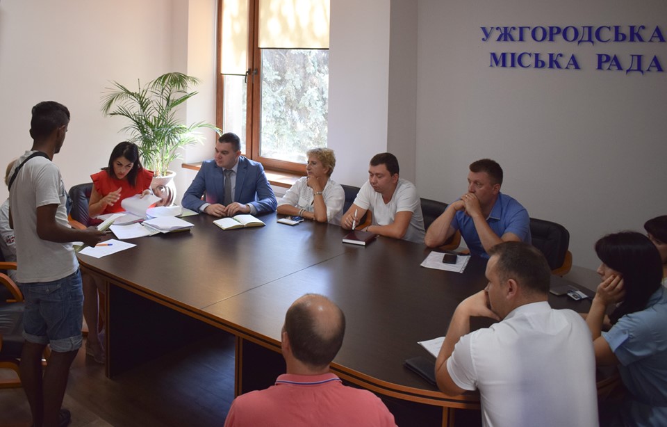 Ще 13 ужгородських дітей-сиріт зможуть отримати власне житло