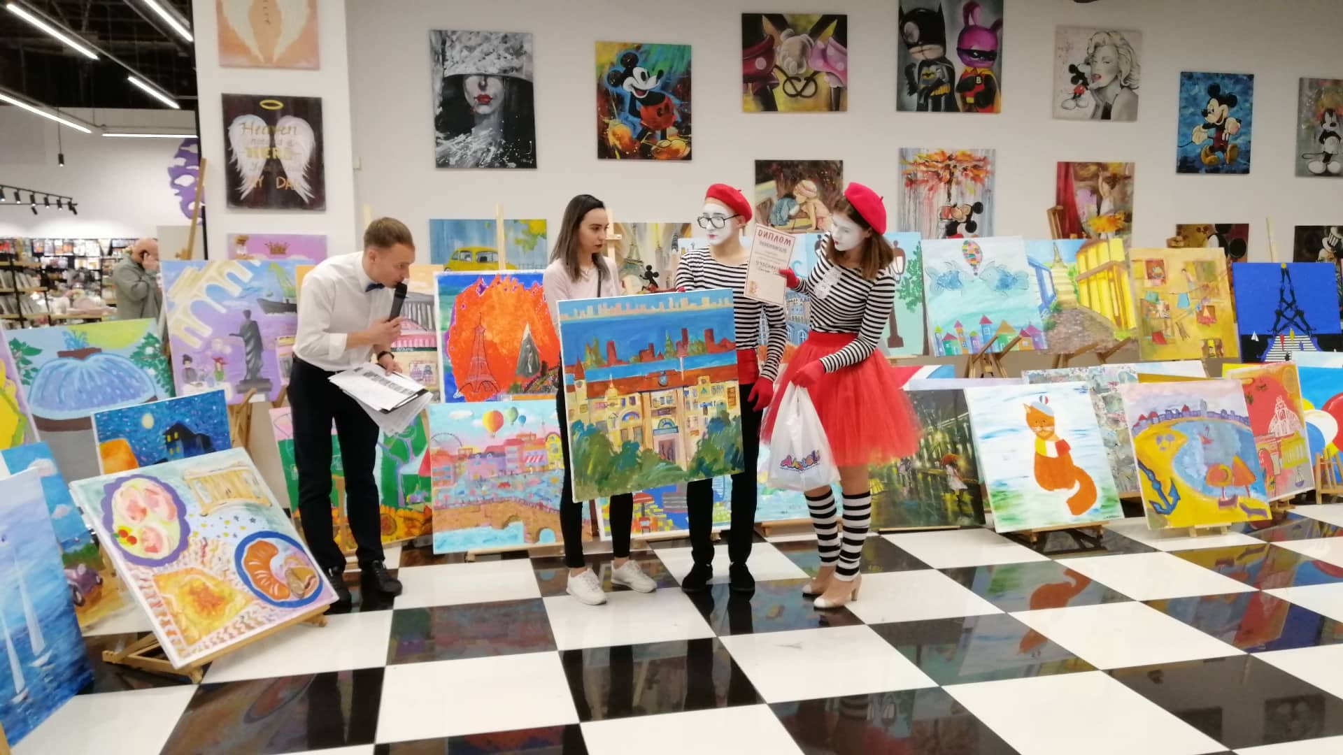 Учні Ужгородської дитячої школи мистецтв повернулися з нагородами з конкурсу «Україна – Арт Країна»