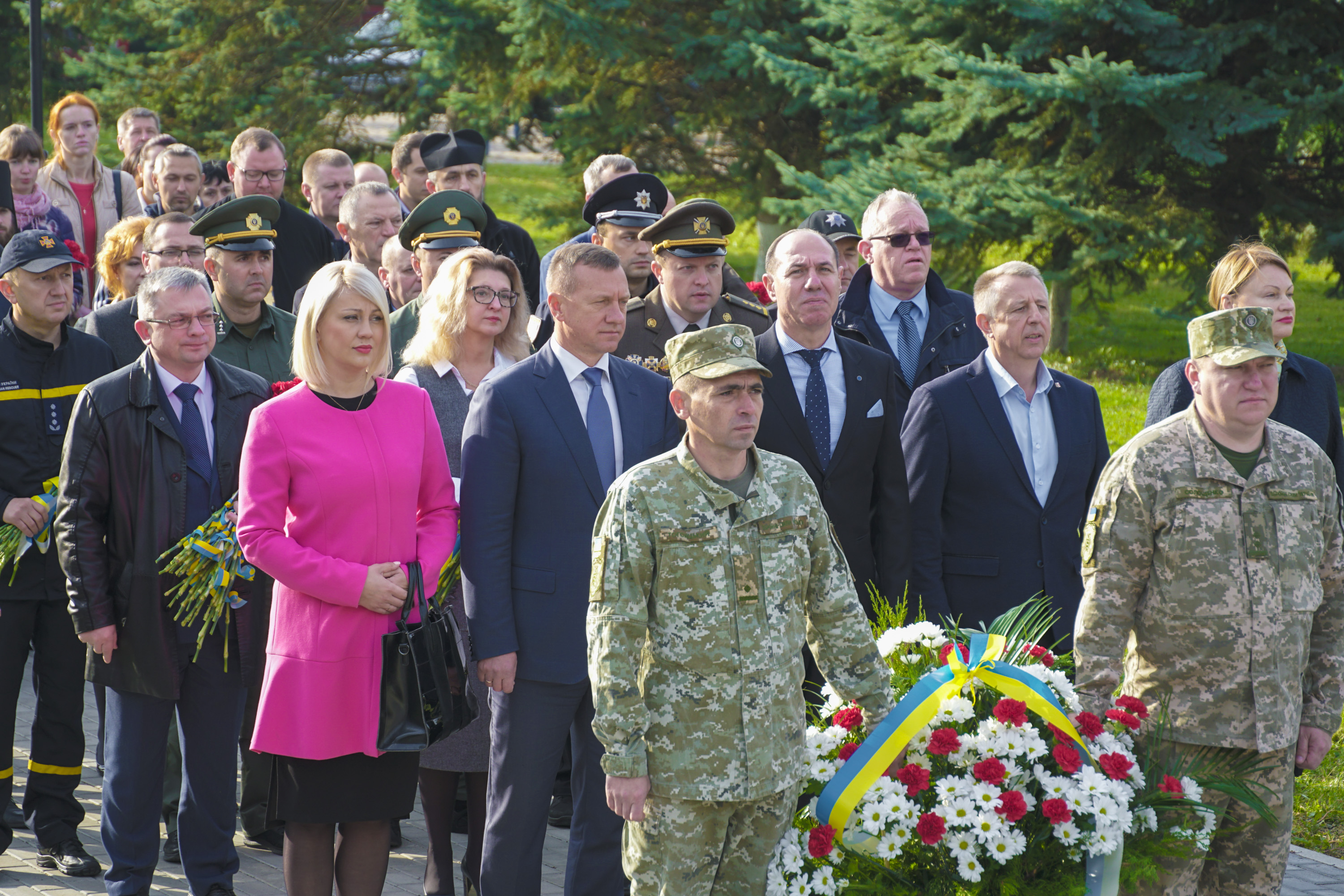 В Ужгороді вшанували пам'ять захисників України 