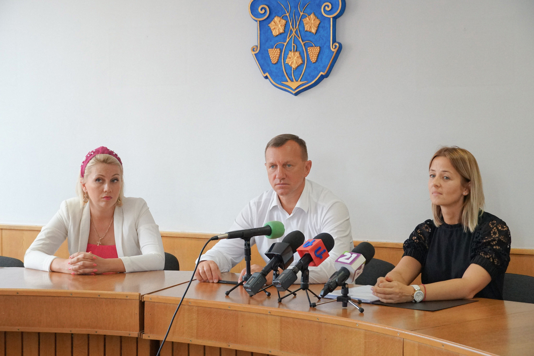 У міськраді відбувся брифінг про готовність закладів освіти Ужгорода до навчального року