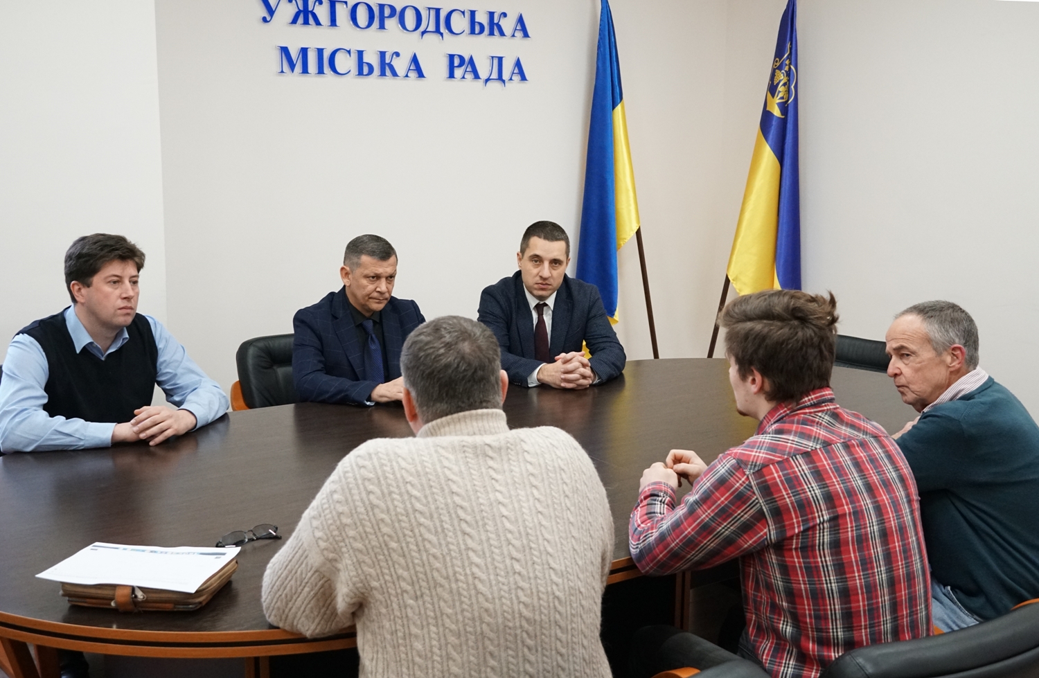 В Ужгородській міській раді обговорили подальшу співпрацю з благодійною організацією One collective