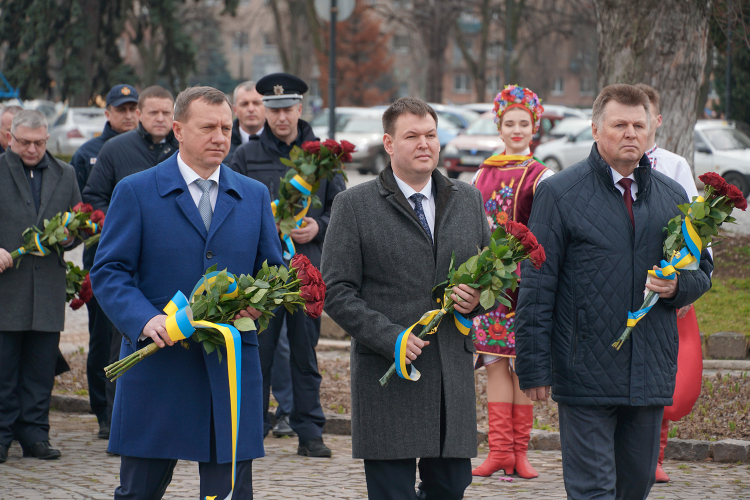В Ужгороді поклали квіти до пам'ятника з нагоди 206-ї річниці з дня народження Тараса Шевченка