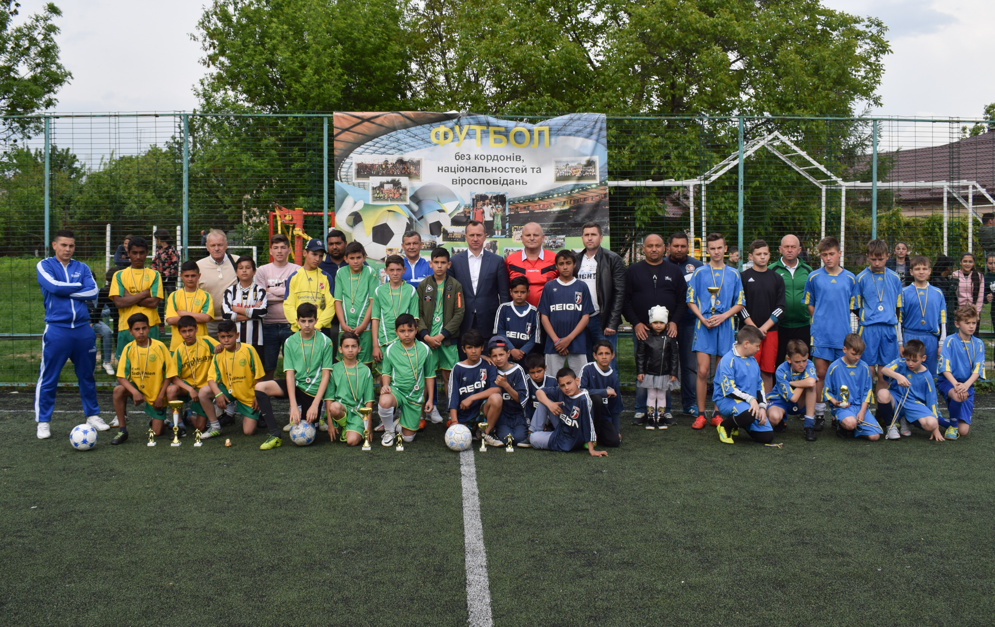 В Ужгороді провели змагання з міні-футболу для дітей, що перебувають у конфлікті із Законом