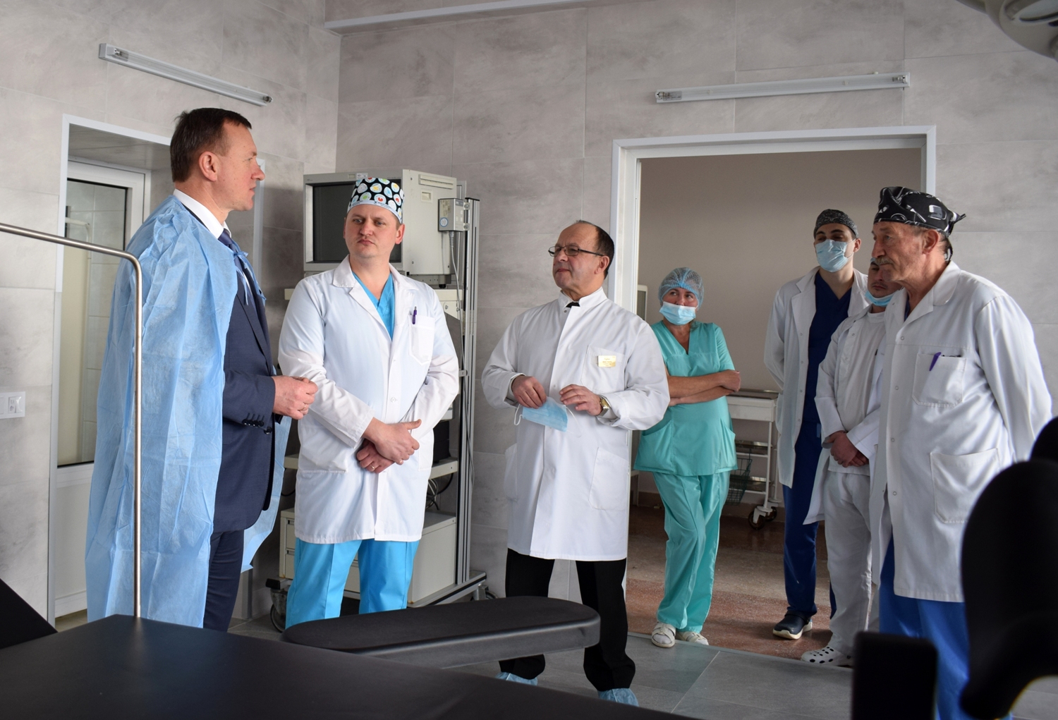 У відділенні травматології Ужгородської міської клінічної лікарні – нова операційна 