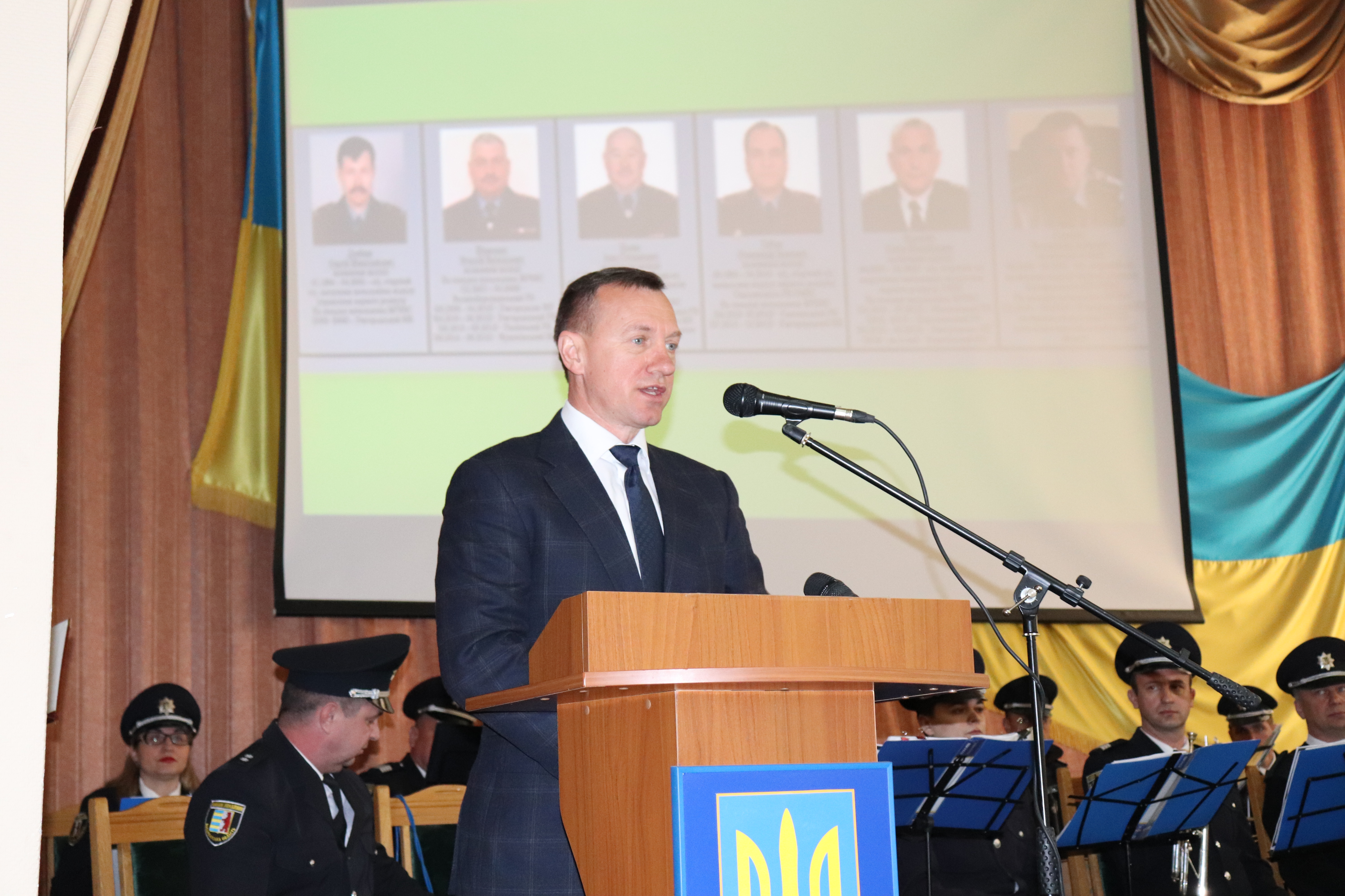 Міський голова Богдан Андріїв привітав працівників карного розшуку зі 100-річчям заснування служби
