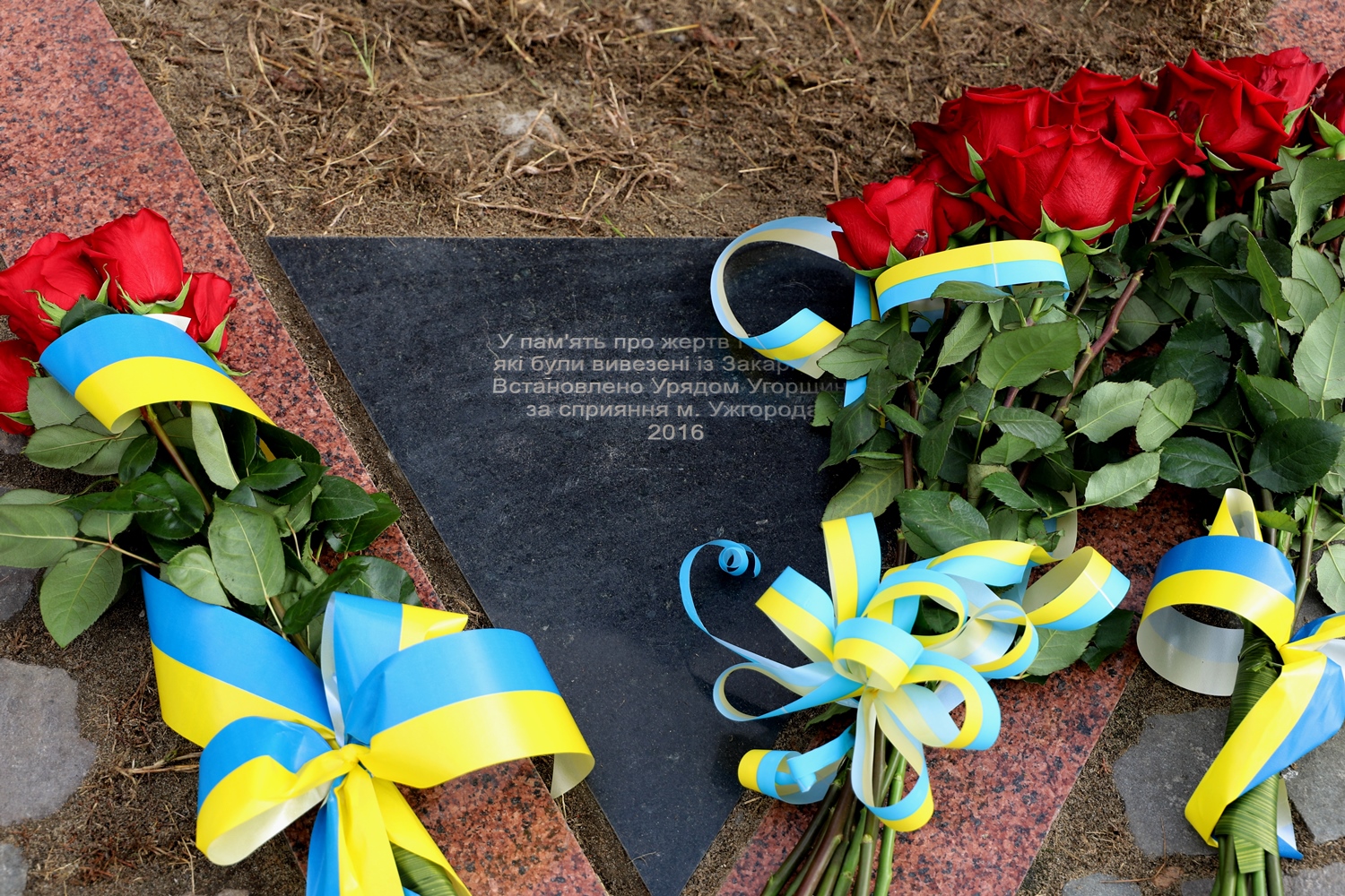 У 79-ті роковини трагедії Бабиного Яру в Ужгороді вшанували жертв Голокосту