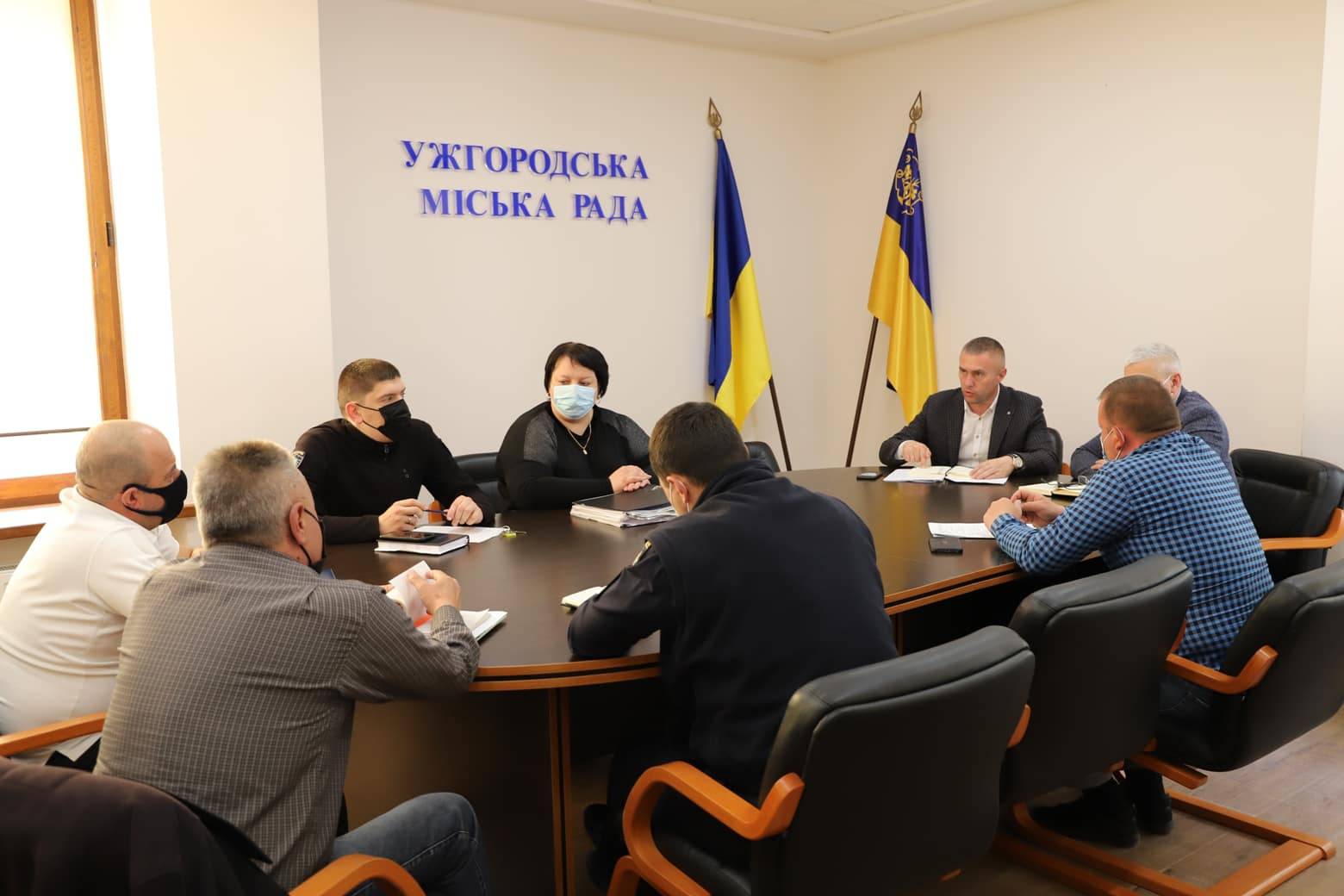 Перше засідання робочої групи, яка визначить стан організації дорожнього руху в Ужгороді, його відповідність Правилам дорожнього руху відбулося сьогодні 