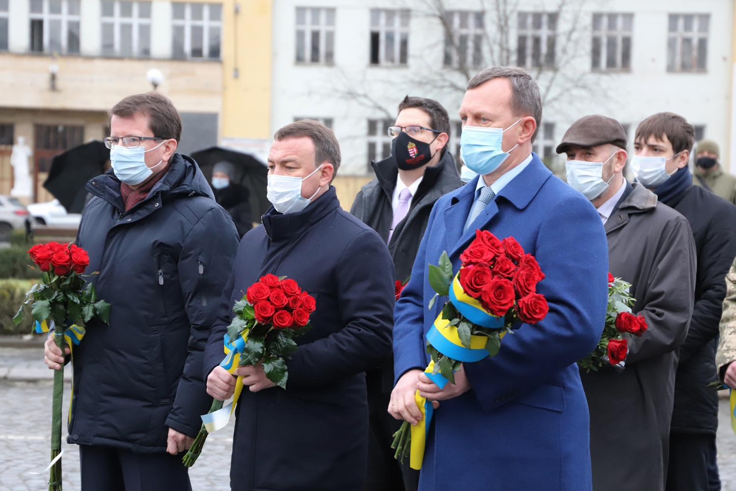 Урочистості з нагоди Дня Соборності України відбулися сьогодні в Ужгороді