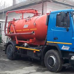Нову спецтехніку придбав ужгородський водоканал