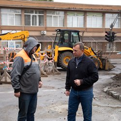 В Ужгороді на вул. Капушанській замінюють стару водопровідну мережу