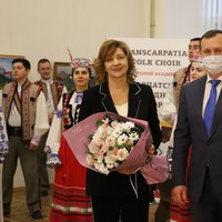 Богдан Андріїв привітав Закарпатський народний хор із виходом книги та аудіоальбому з нагоди 75-річчя