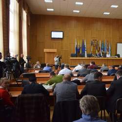 Депутати затвердили Програму додаткових гарантій соціального захисту ужгородців на найближчі роки і внесли зміни до ряду міських програм