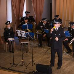 8 березня на площі Театральній концерт