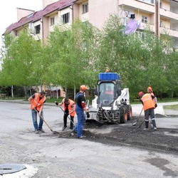 Поточний ремонт вулиці Володимирської в Ужгороді