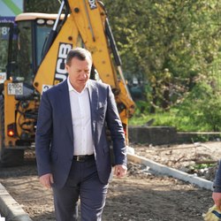 В Ужгороді продовжують капремонт вулиці Капушанської