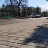 На вулиці Шумній в Ужгороді почали вимощувати плиткою тротуари
