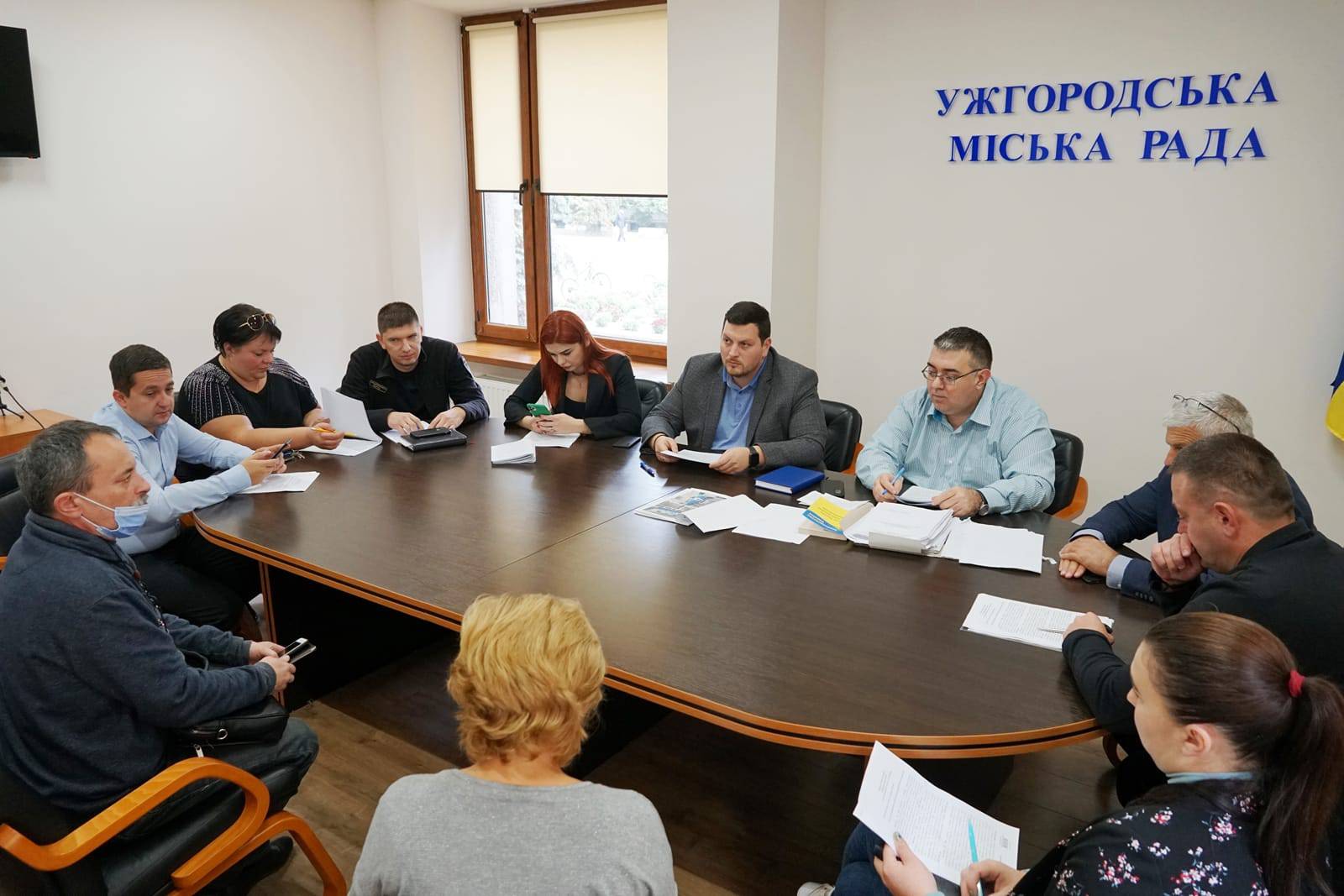 Понад пів сотні протоколів розглянули на засіданні адміністративної комісії в Ужгородській міській раді