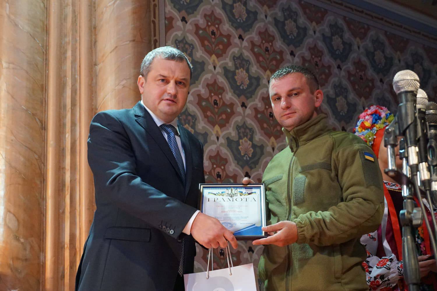 Урочистості до Дня захисників та захисниць України відбулися в Ужгороді