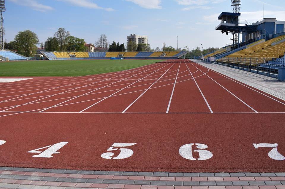 В Ужгороді розпочали прийом документів для виплати грошової винагороди кращим у 2021 році спортсменам
