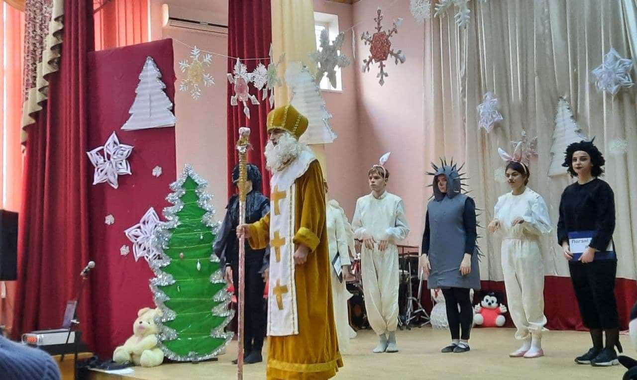 Соціальну акцію “Подарунок від Святого Миколая” провели для ужгородських діток