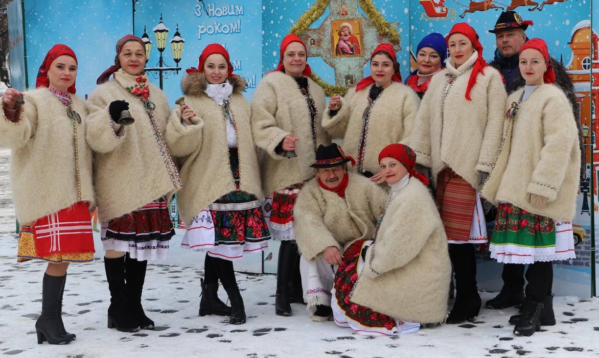 «Ой радуйся, земле!» – сьогодні в Ужгороді колядками та щедрівками вітали із Різдвом