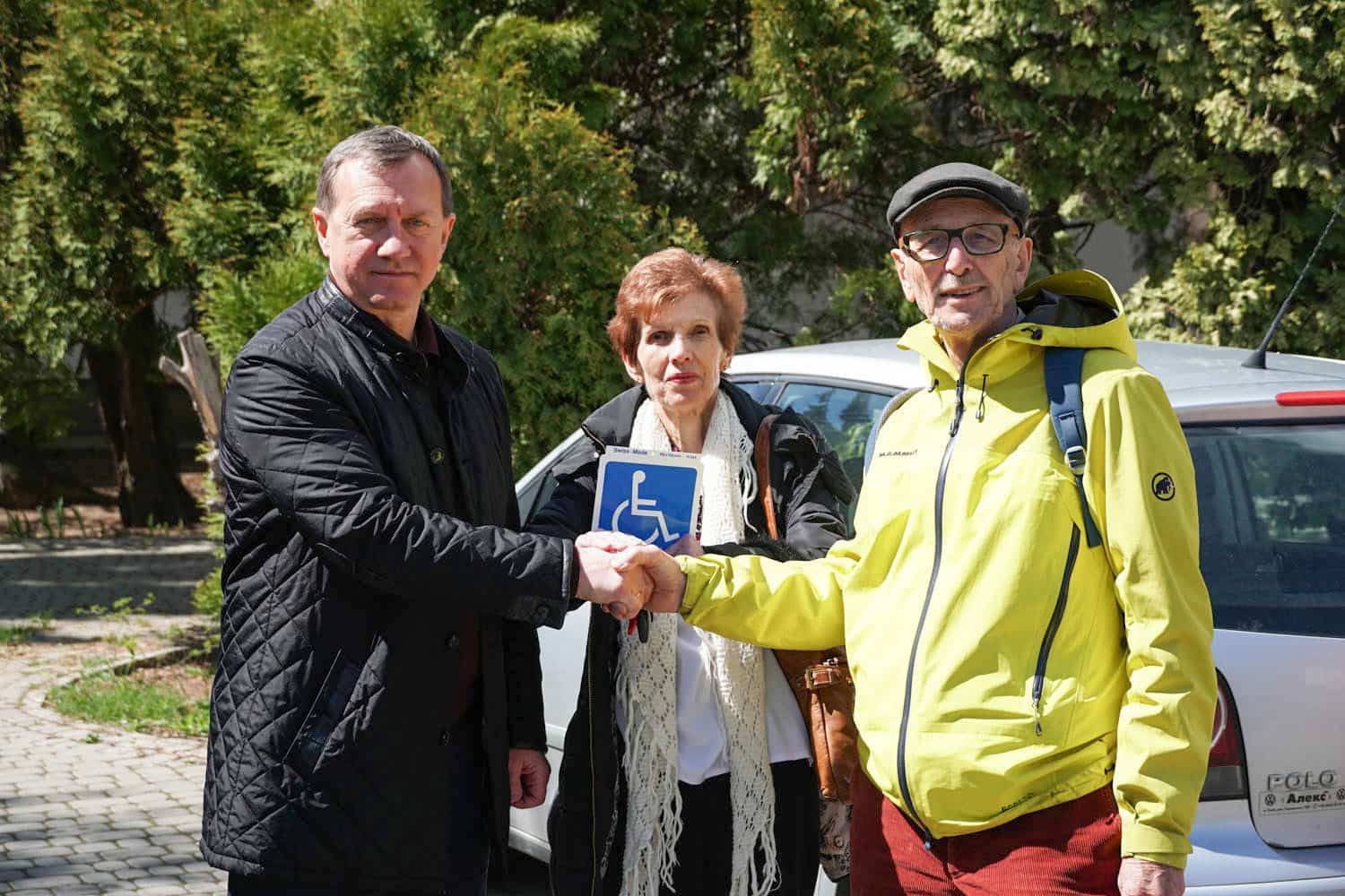 В Ужгороді для маломобільних людей працюватиме соціальне таксі