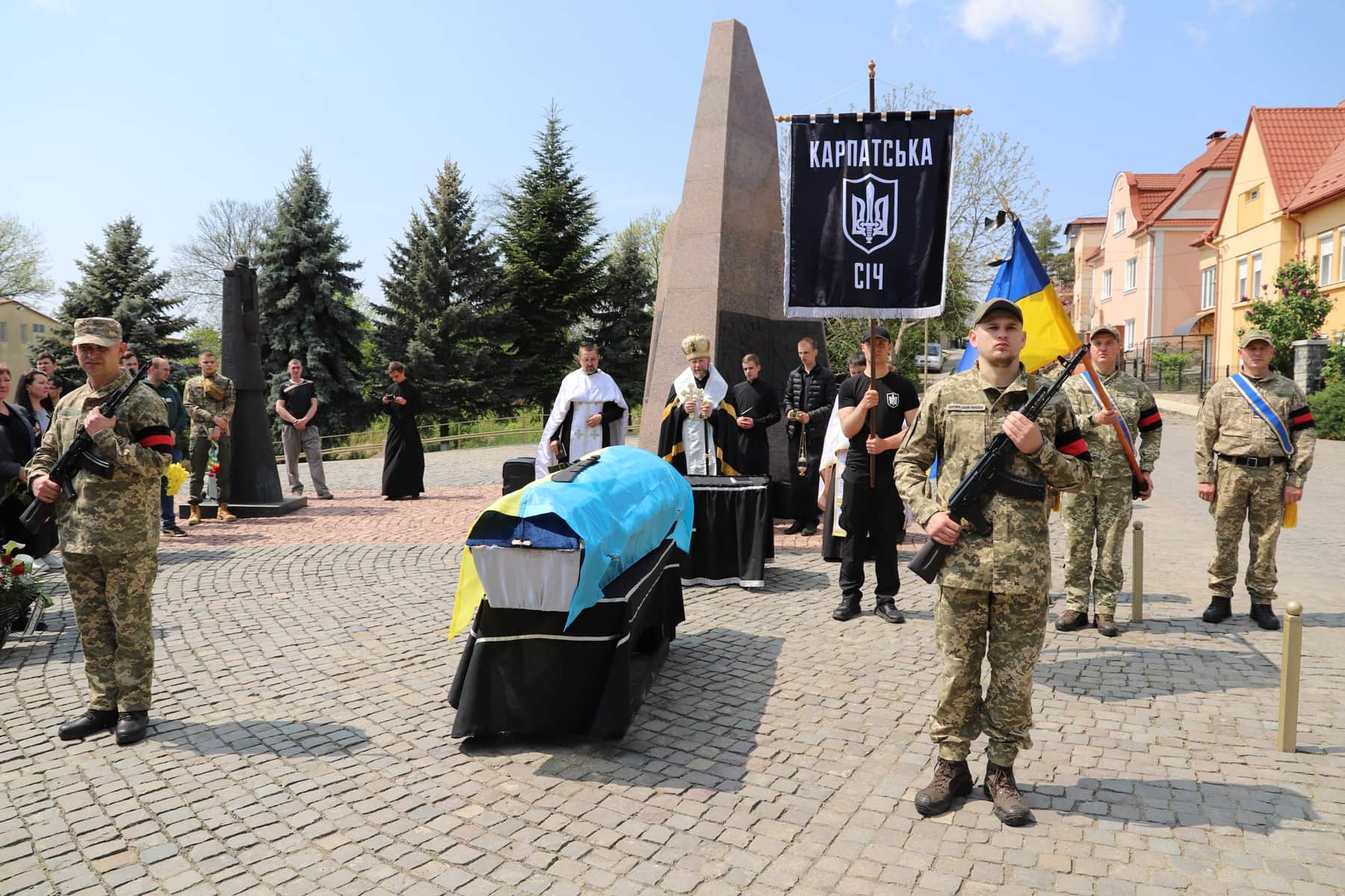 В Ужгороді попрощалися із 28-річним захисником України Володимиром Бісагою
