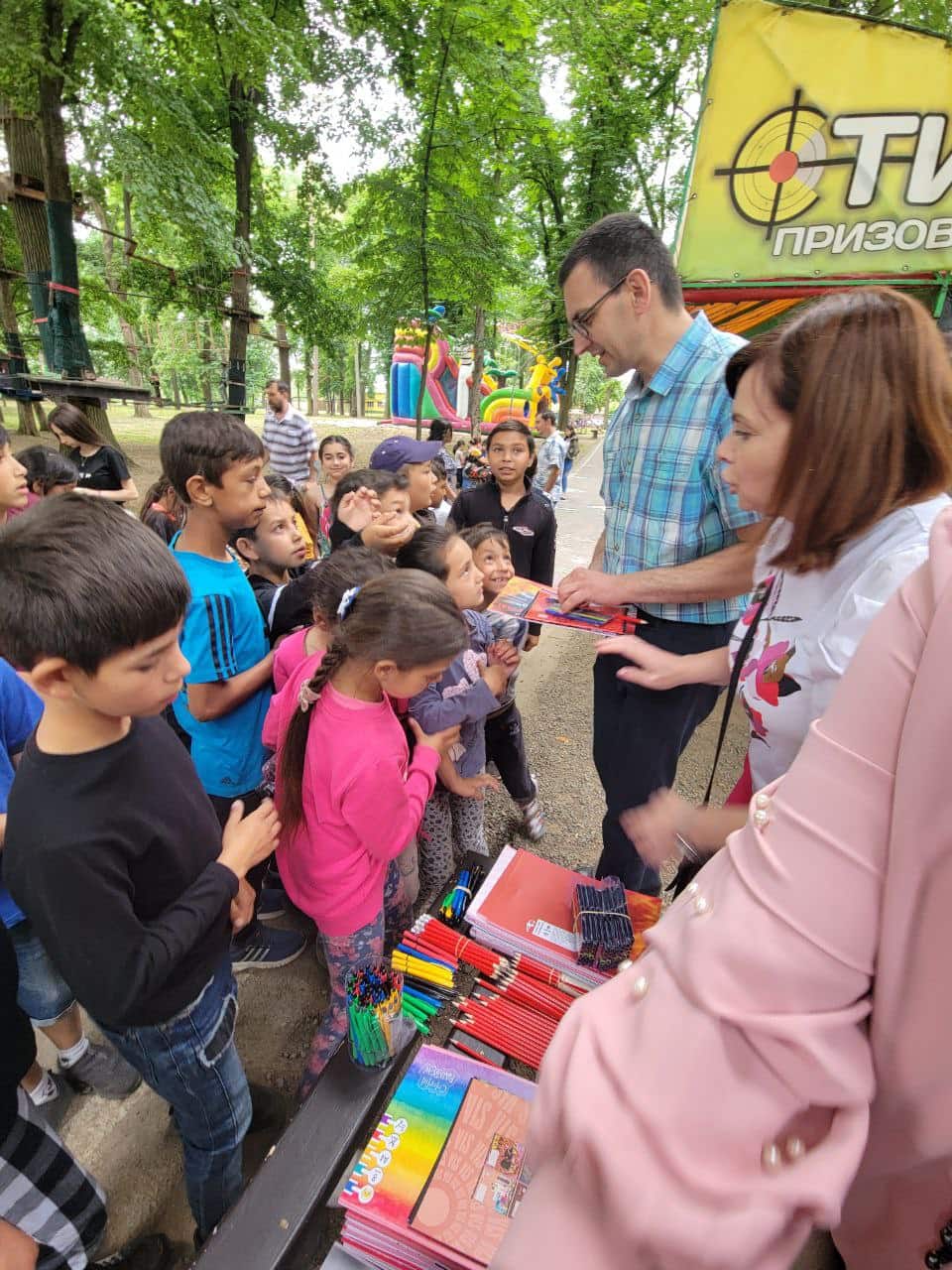 У парку Підзамковому – соціальна акція для ромських дітей