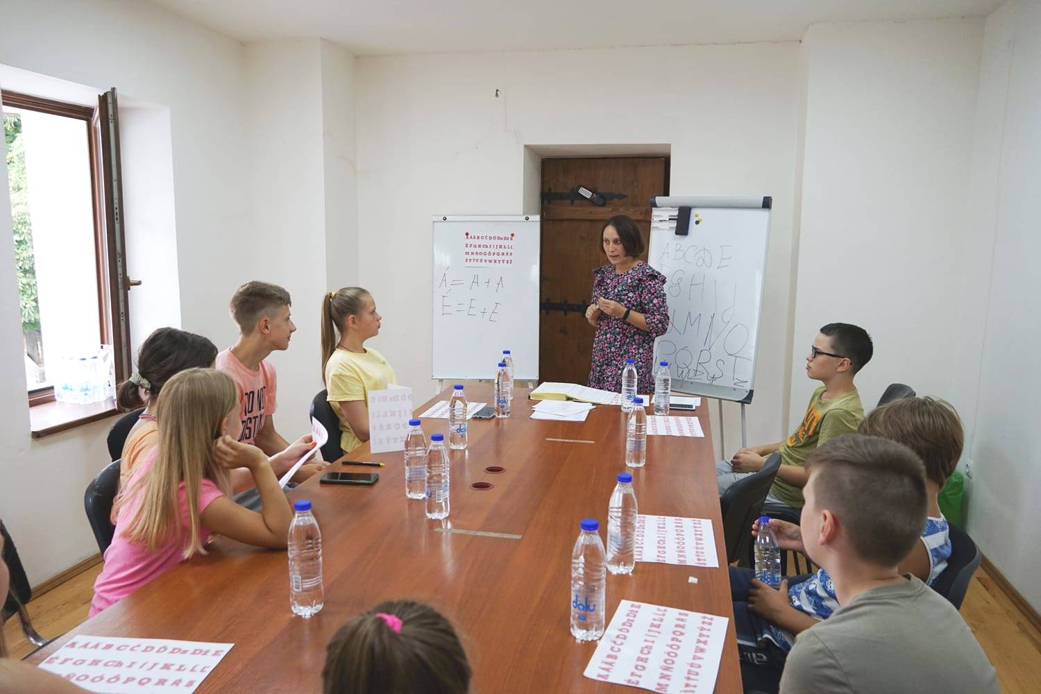 Навчання в ігровій формі для дітей-переселенців започаткували в Ужгороді у 