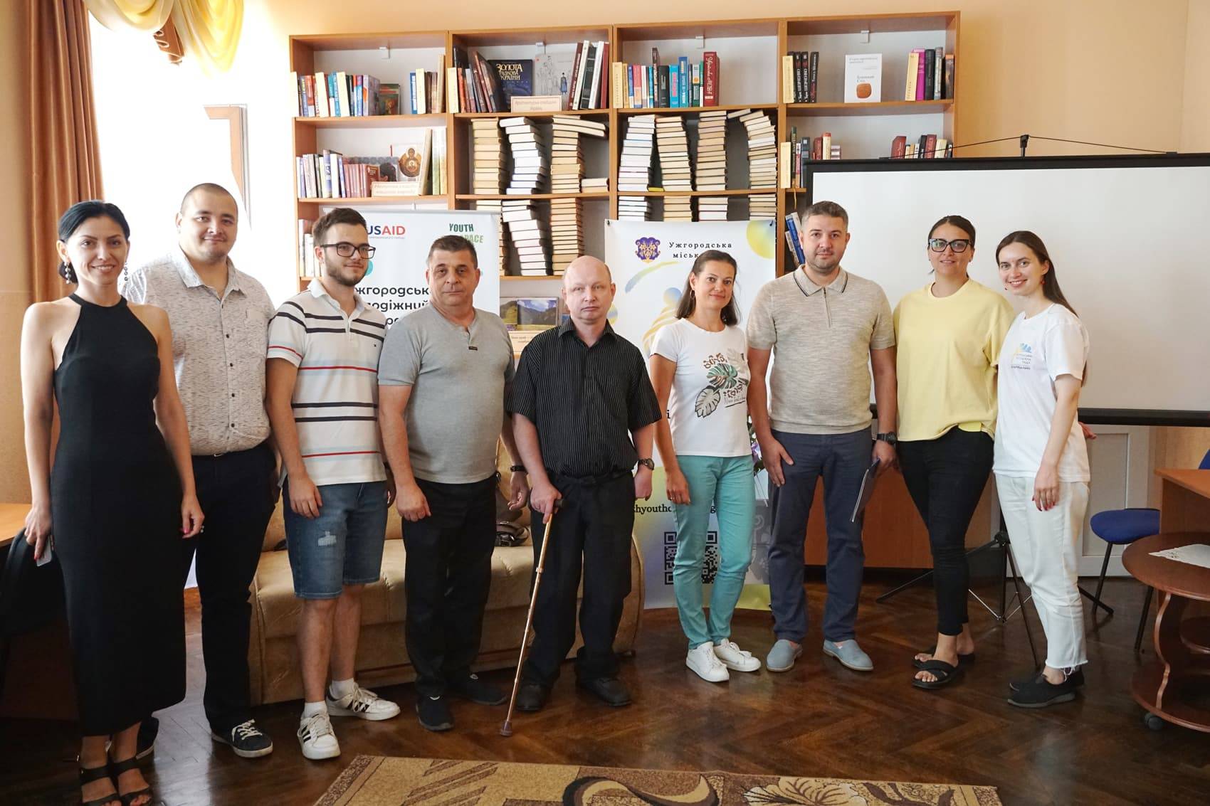 Ужгородська молодіжна рада організувала сьогодні у міській бібліотеці панельні дискусії «Молодіжна політика очима молоді»
