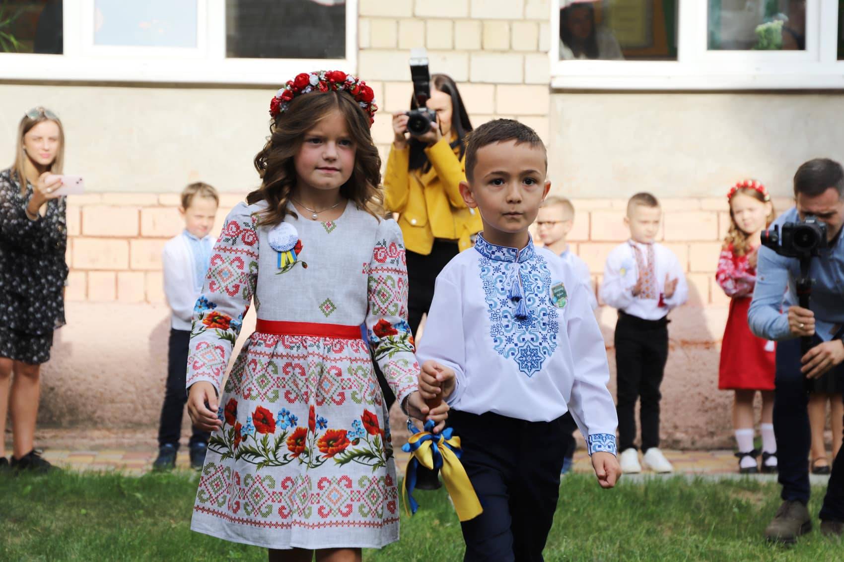 Майже 17 000 учнів розпочали сьогодні навчання у закладах освіти Ужгорода