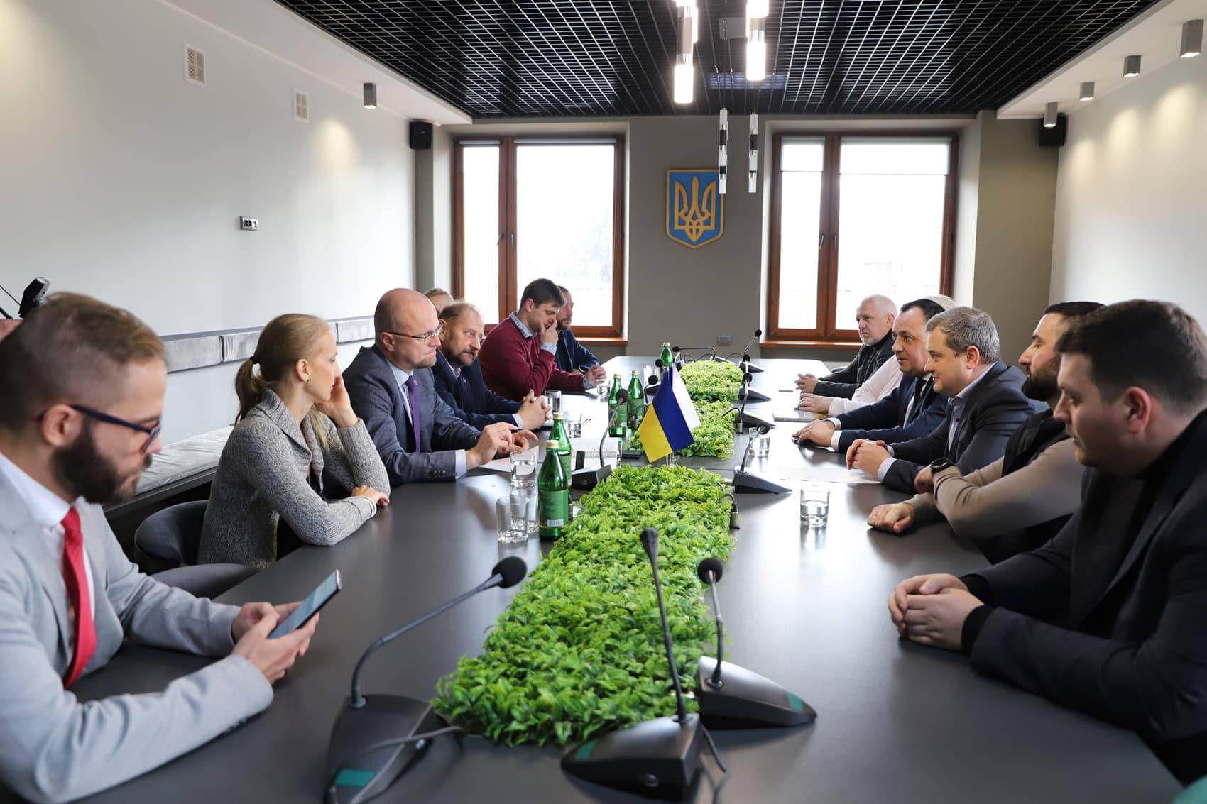 Делегація з Пардубицького краю Чеської Республіки, яка перебуває на Закарпатті, завітала сьогодні із ознайомчим візитом до Ужгородської міської ради