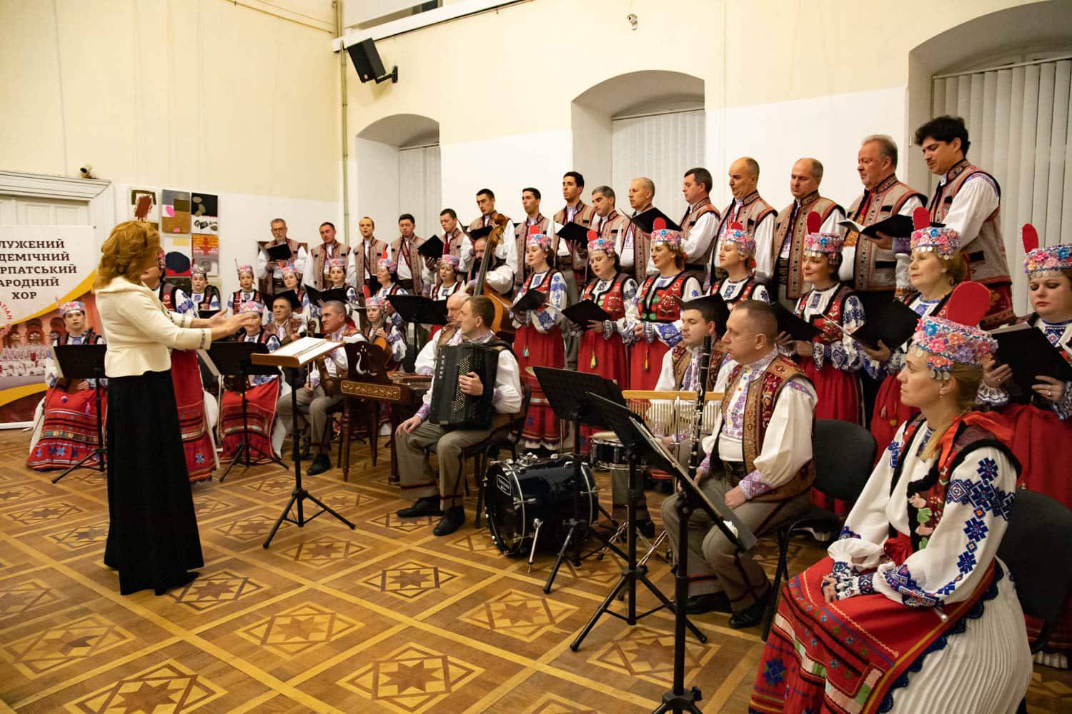 Закарпатський народний хор презентував концерт до 110-річчя від дня народження Дезидерія Задора