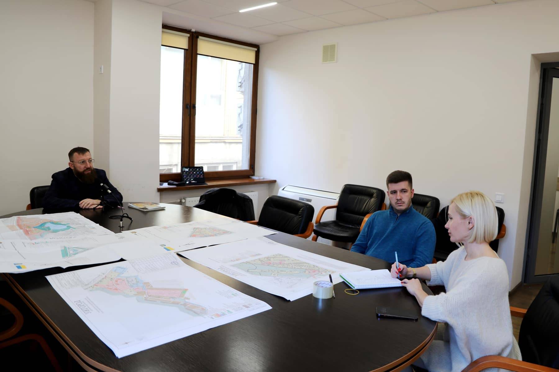 В Ужгородській міськраді відбулося громадське обговорення містобудівної документації