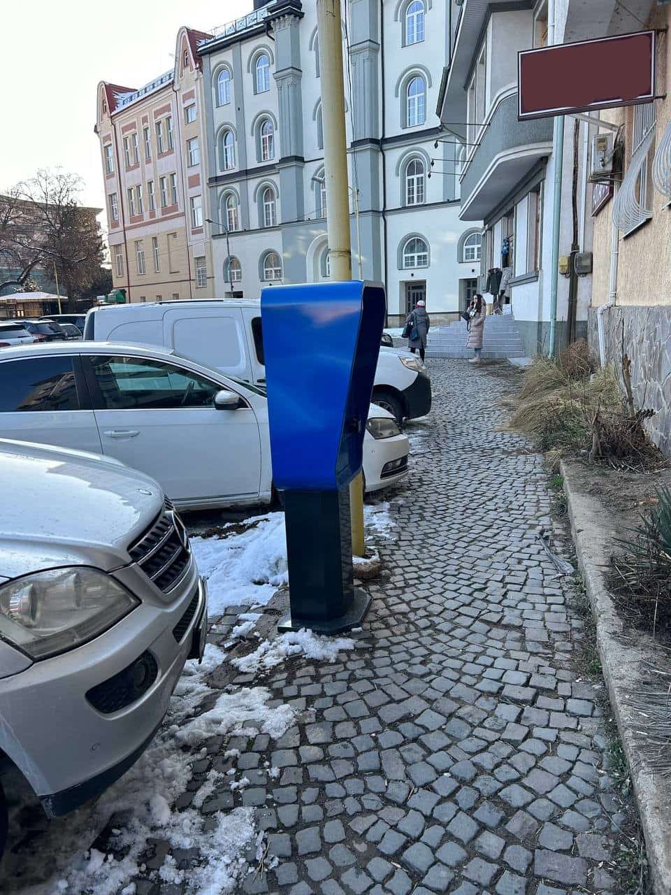 В Ужгороді у тестовому режимі розпочато платне паркування транспортних засобів