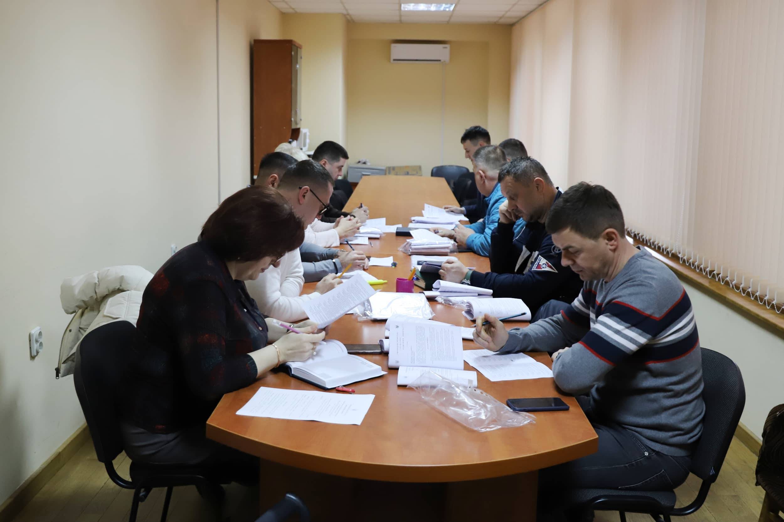 Депутати Ужгородської міської ради завершили опрацювання питань чергової сесії