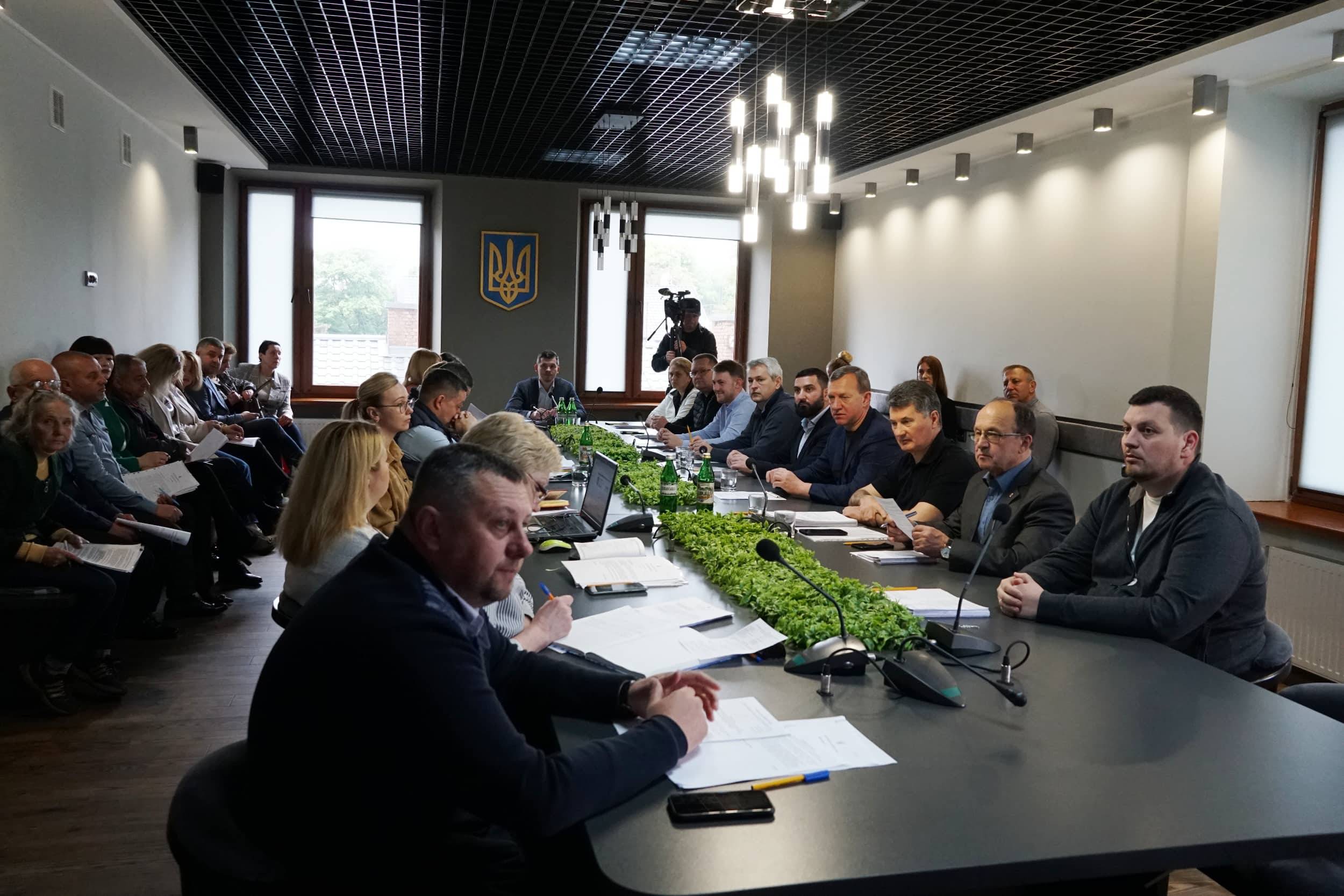 В Ужгородській міськраді відбулося чергове засідання виконкому – розглянули понад два десятки питань