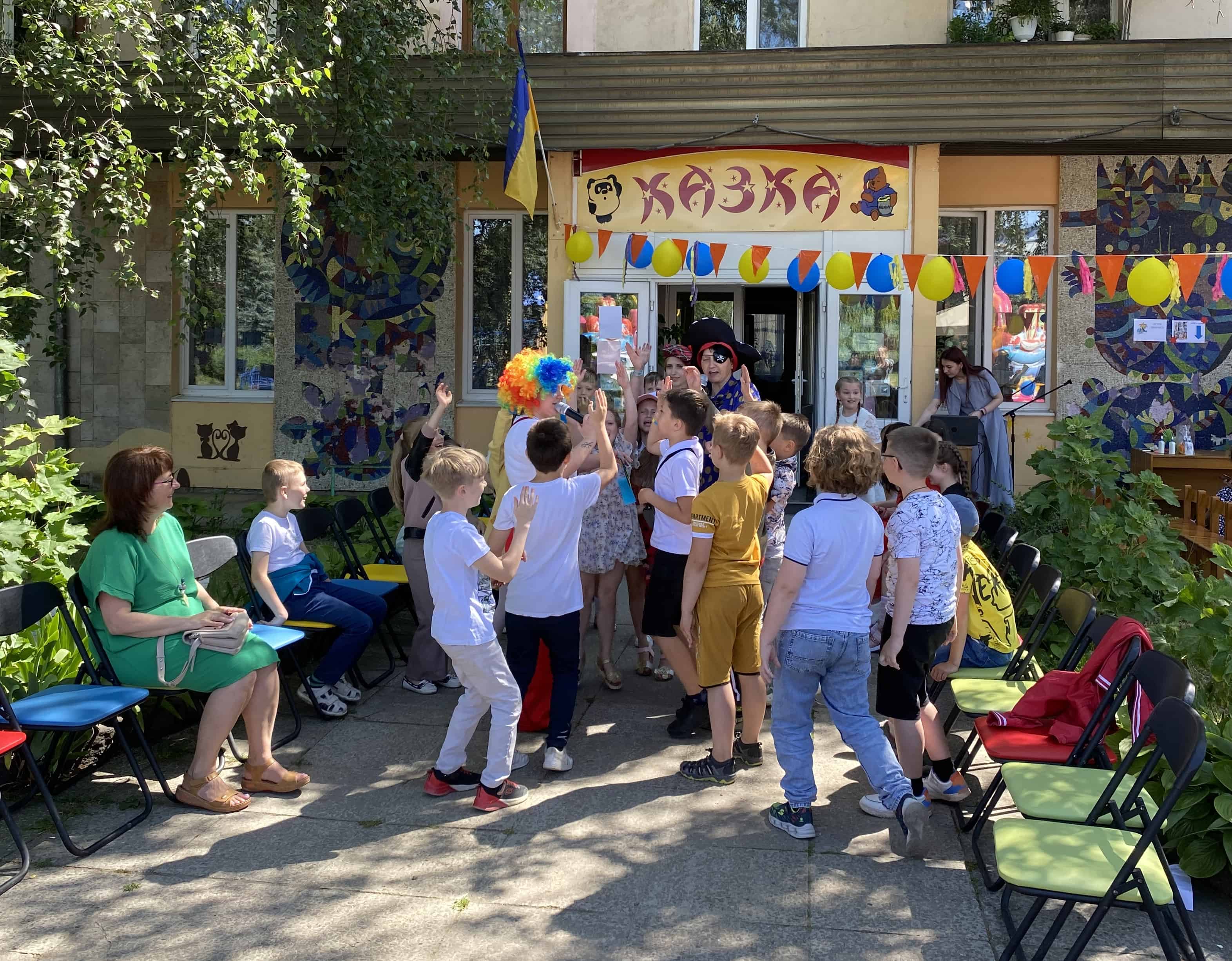 Свято для дітей підготували і працівники ужгородської бібліотеки 