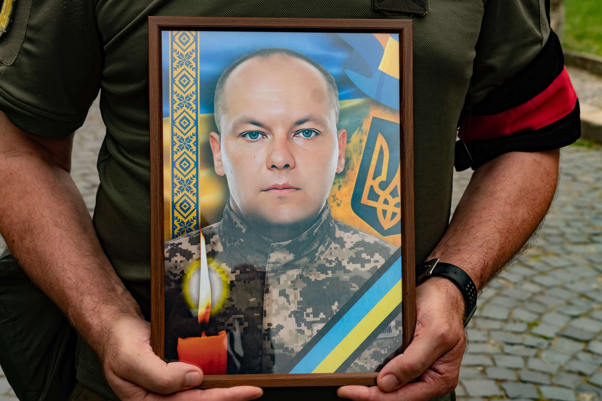 Ужгород сьогодні віддав шану загиблому Герою – солдату Івану Завольському