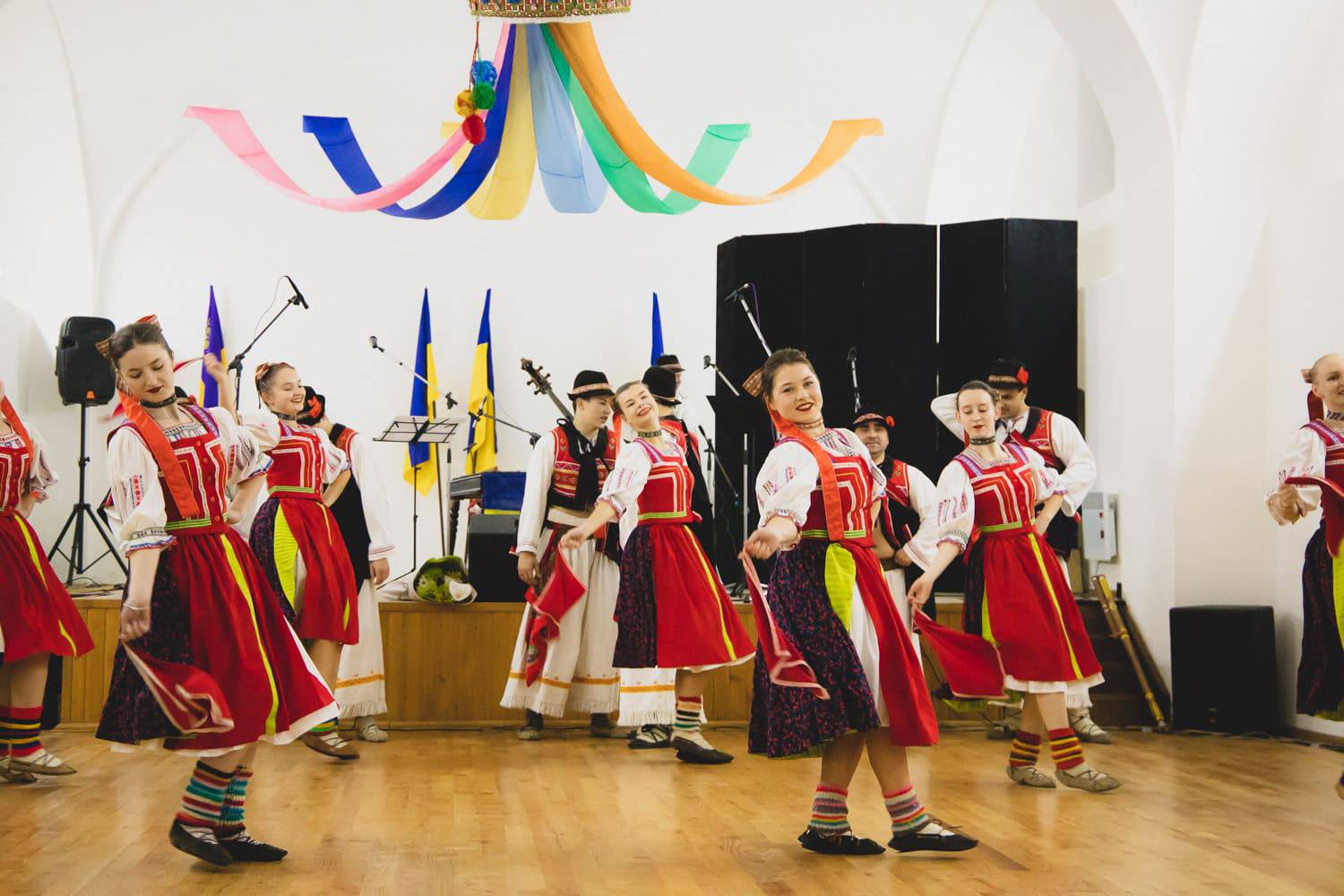 В Ужгороді провели атестацію двох творчих колективів міського центру дозвілля–будинку культури