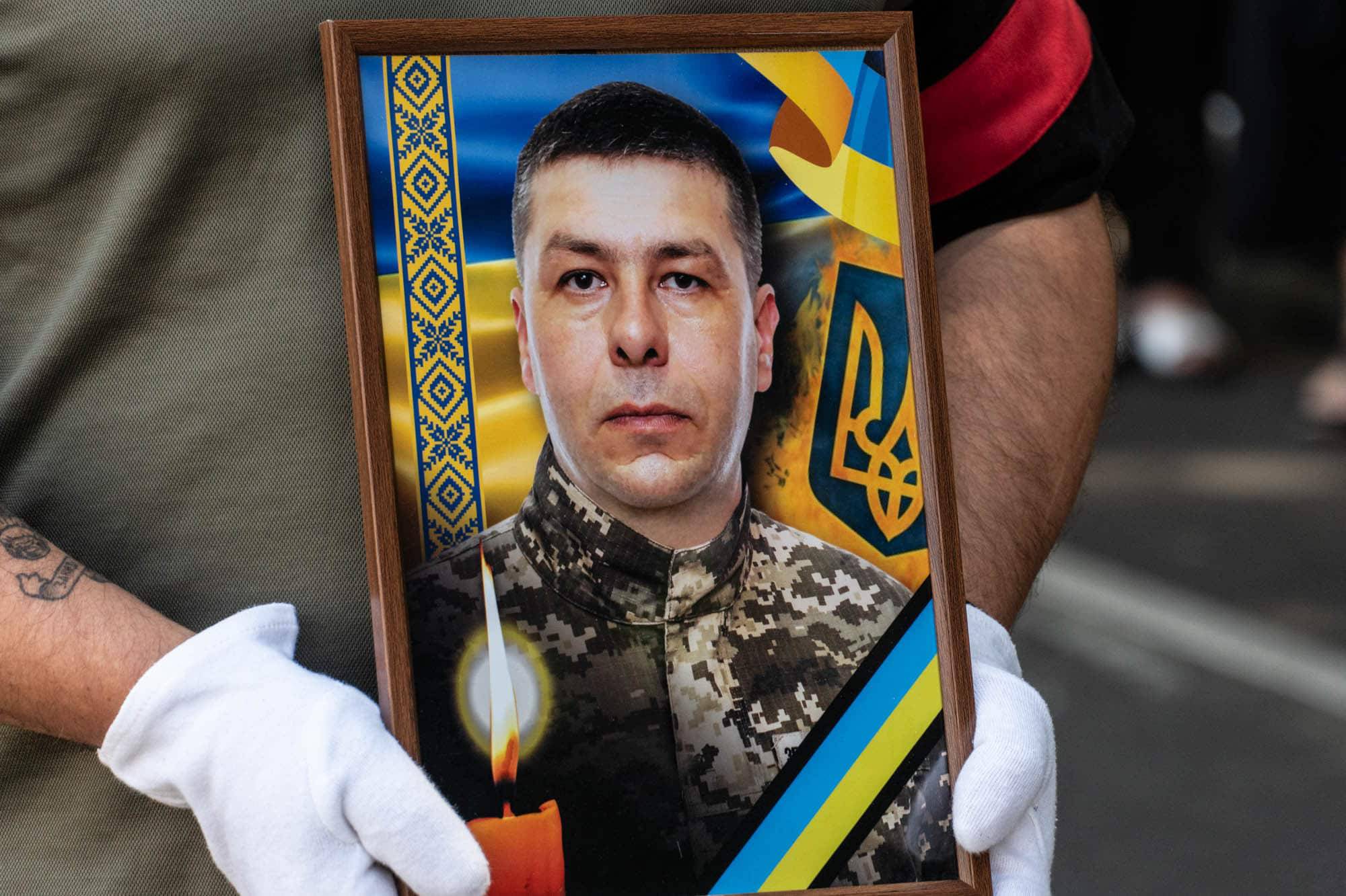 В Ужгороді сьогодні, 30 липня, попрощалися із загиблим захисником – солдатом Ференцом Сімйоном