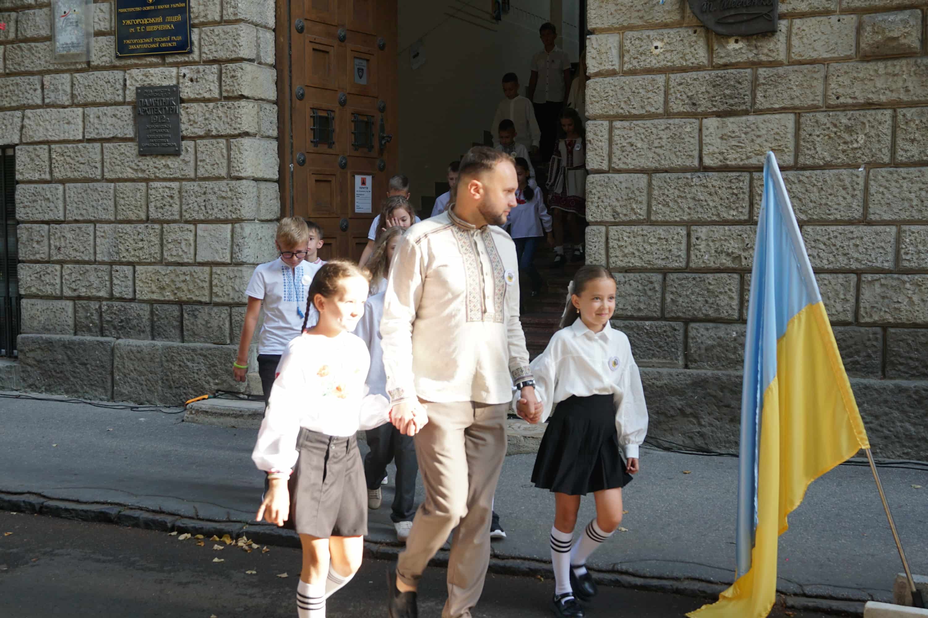 Новий навчальний рік розпочали сьогодні закладаи освіти Ужгорода