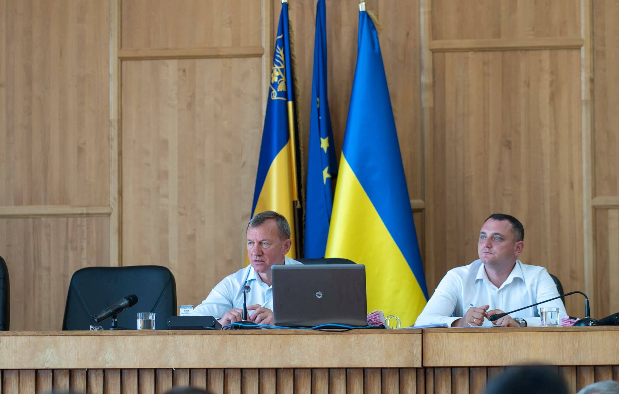 Підтримка ЗСУ, родин загиблих військових, зміни до міських цільових програм – відбулася сесія Ужгородської міської ради