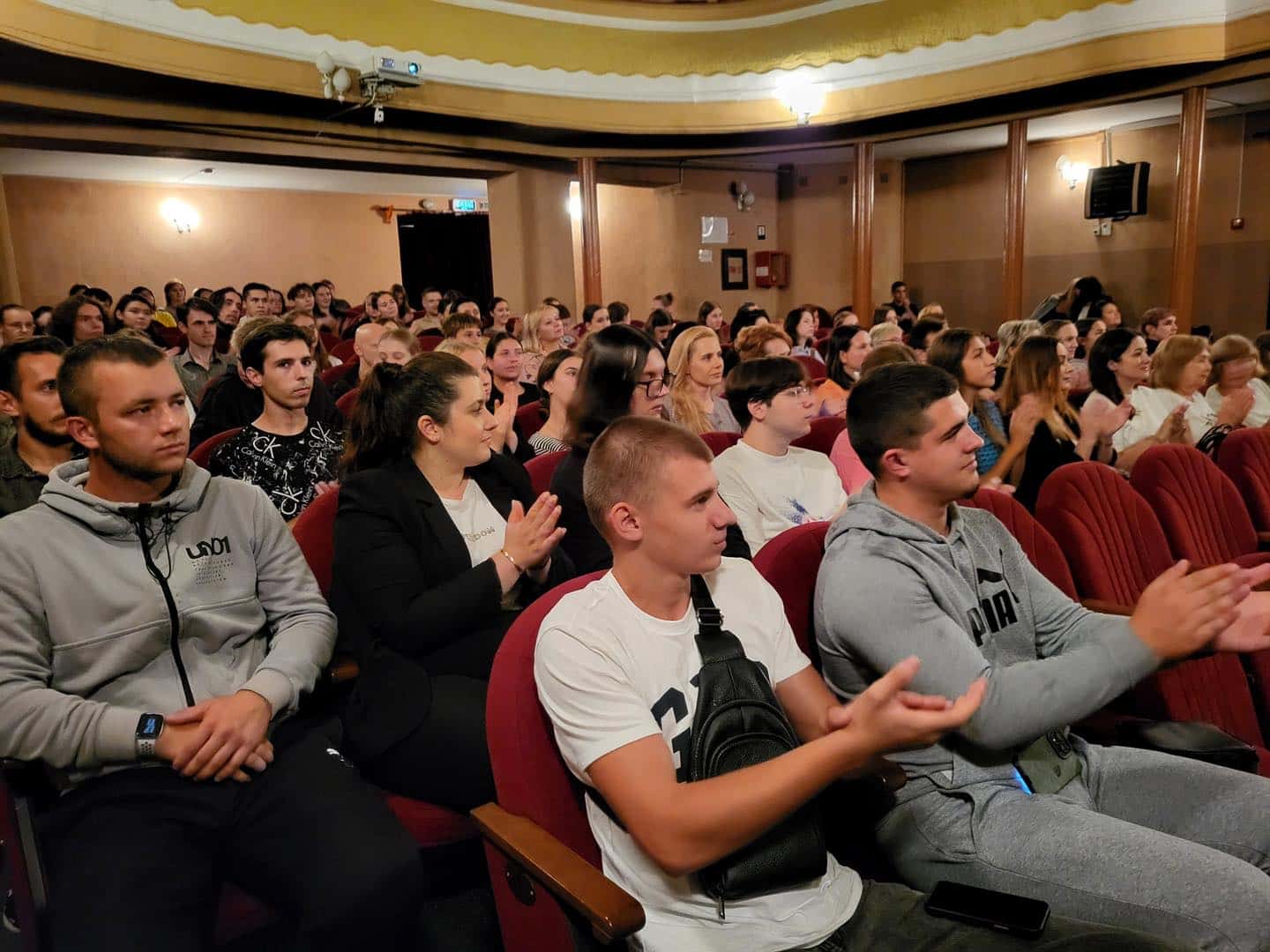 П’ятий Міжнародний театральний фестиваль моновистав «Монологи над Ужем» проходить в Ужгороді до Дня міста