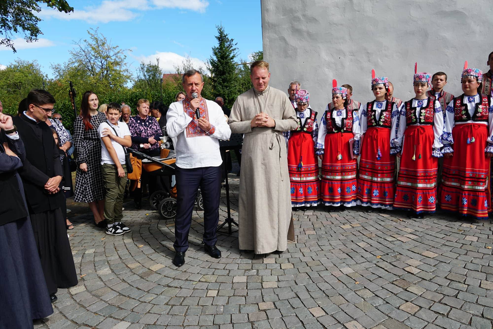 Традиційна святкова літургія відбулася сьогодні в Горянській ротонді – у найстарішому храмі Закарпаття на День Ужгорода молилися за місто та його жителів, наш край і всю Україну