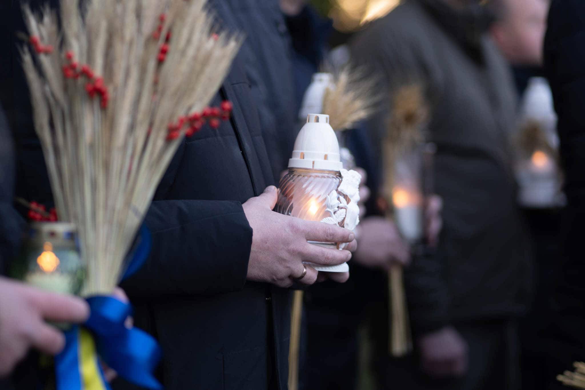 В Ужгороді вшанували пам'ять жертв Голодоморів