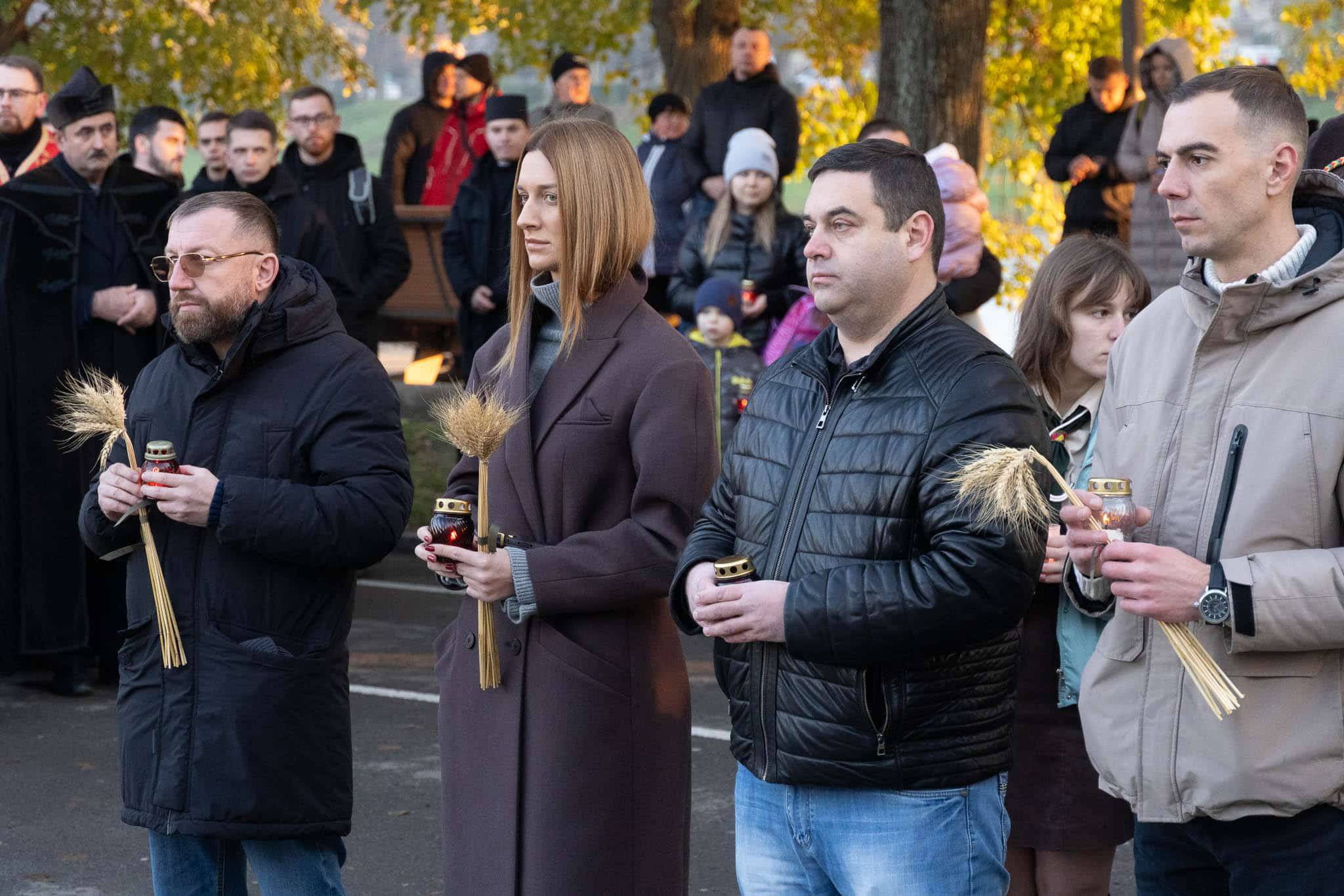 В Ужгороді вшанували пам'ять жертв Голодоморів