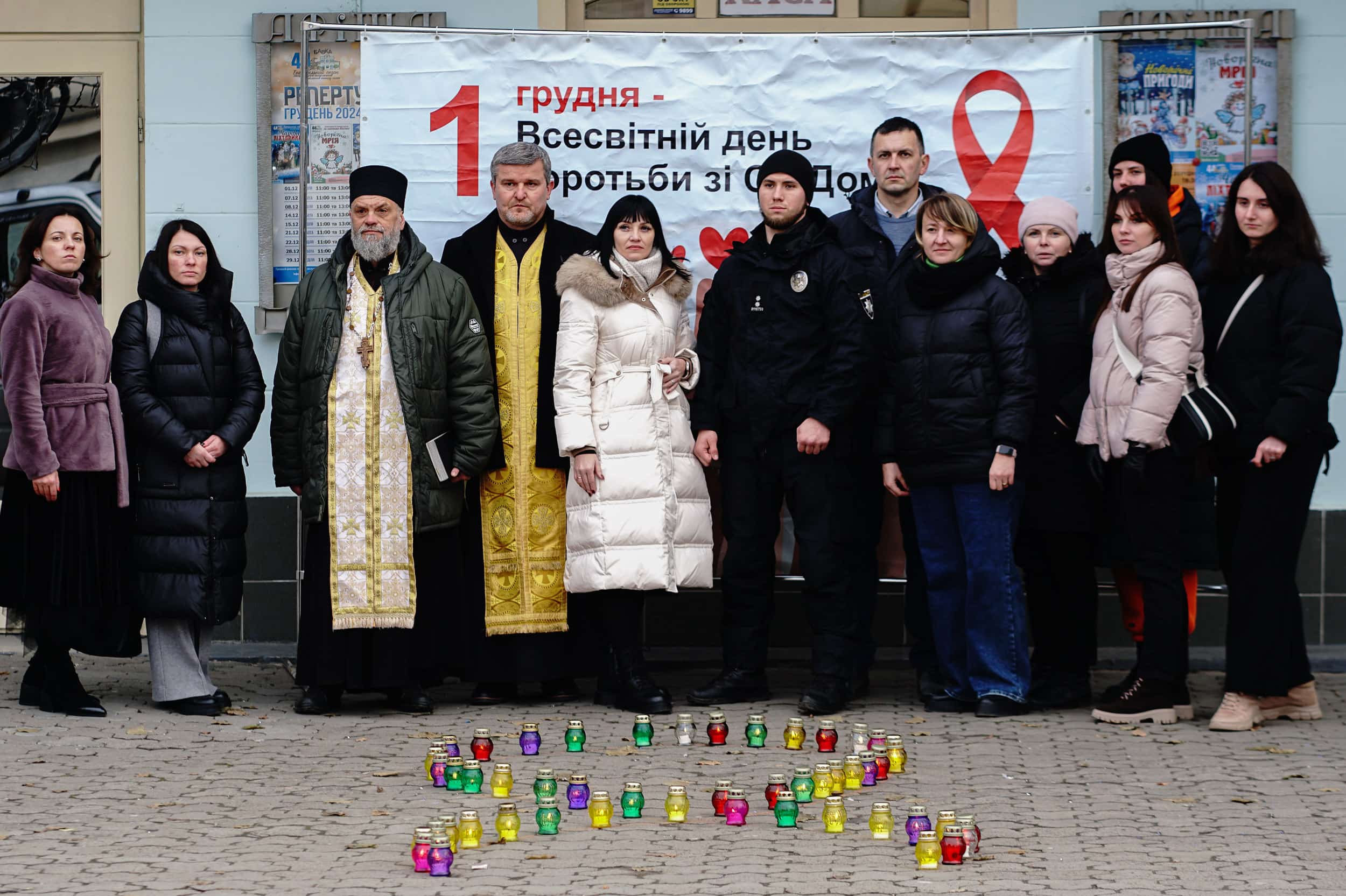 Соціальну акцію «Молодь Ужгорода проти СНІДу» провели сьогодні у центрі міста